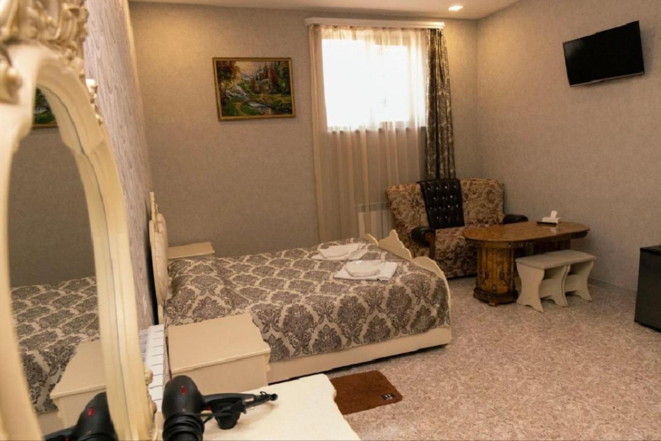 Noyemburg Hotel Noyemberyan Екстериор снимка